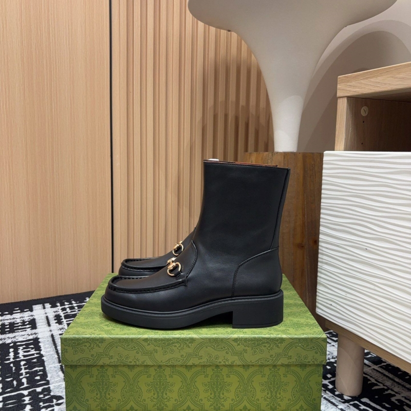 G*u*i boots